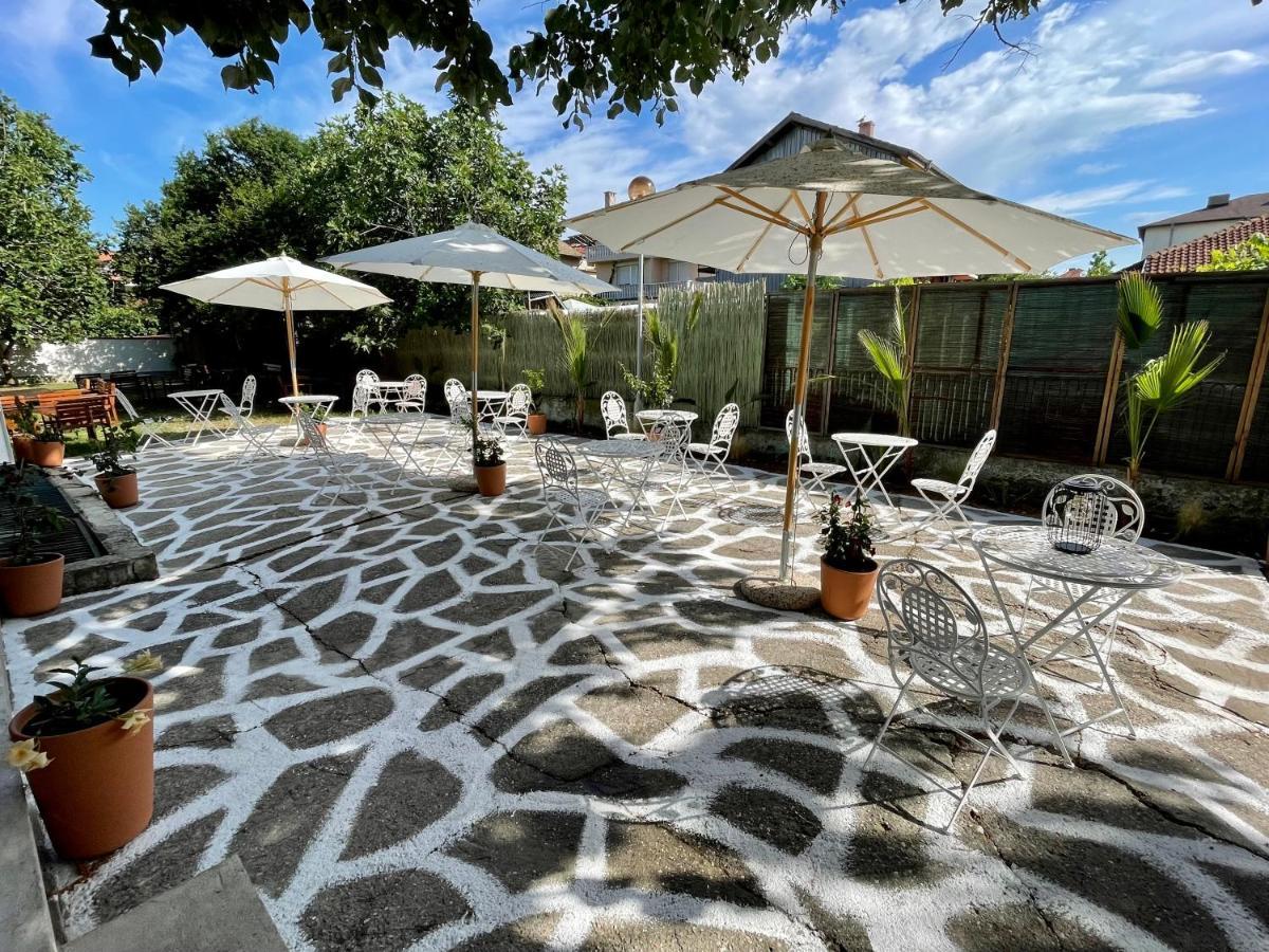 מלון לוזנטס Amadina Garden מראה חיצוני תמונה