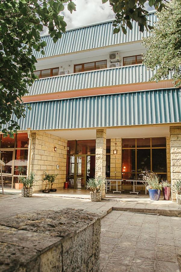 מלון לוזנטס Amadina Garden מראה חיצוני תמונה